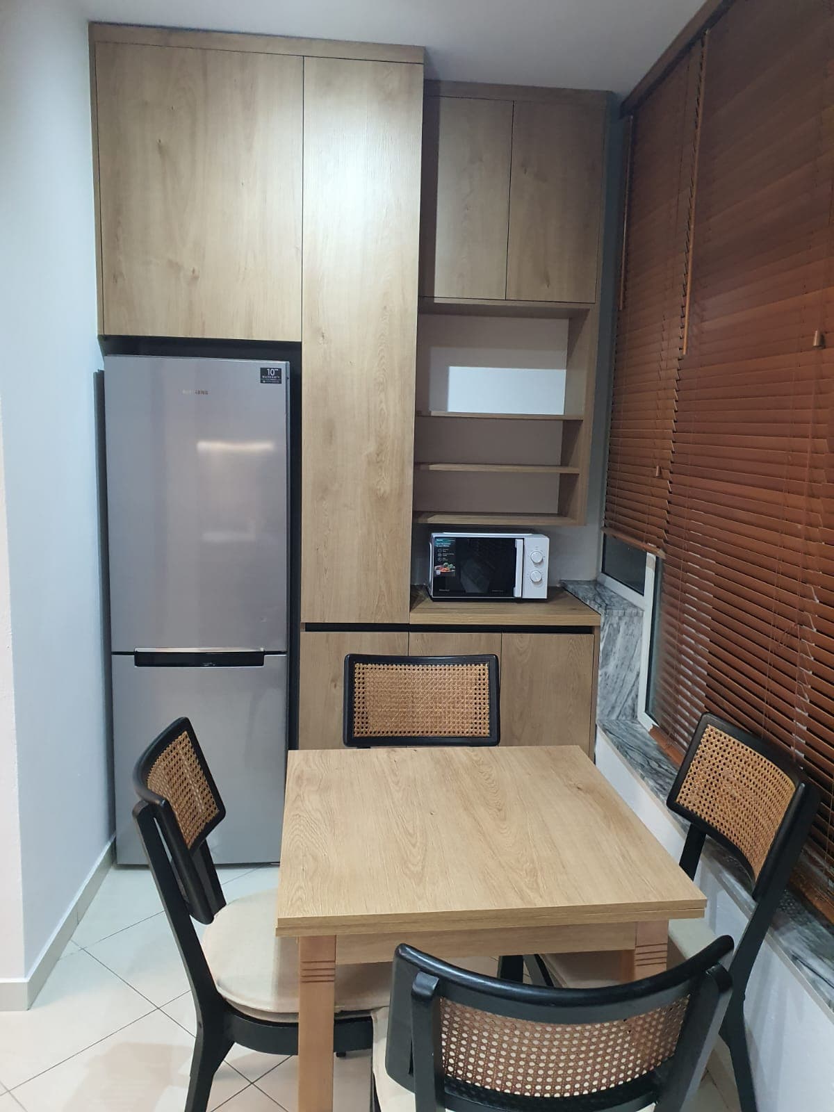 Jepet apartament me qera 1+1 tek Kodra Diellit. 2