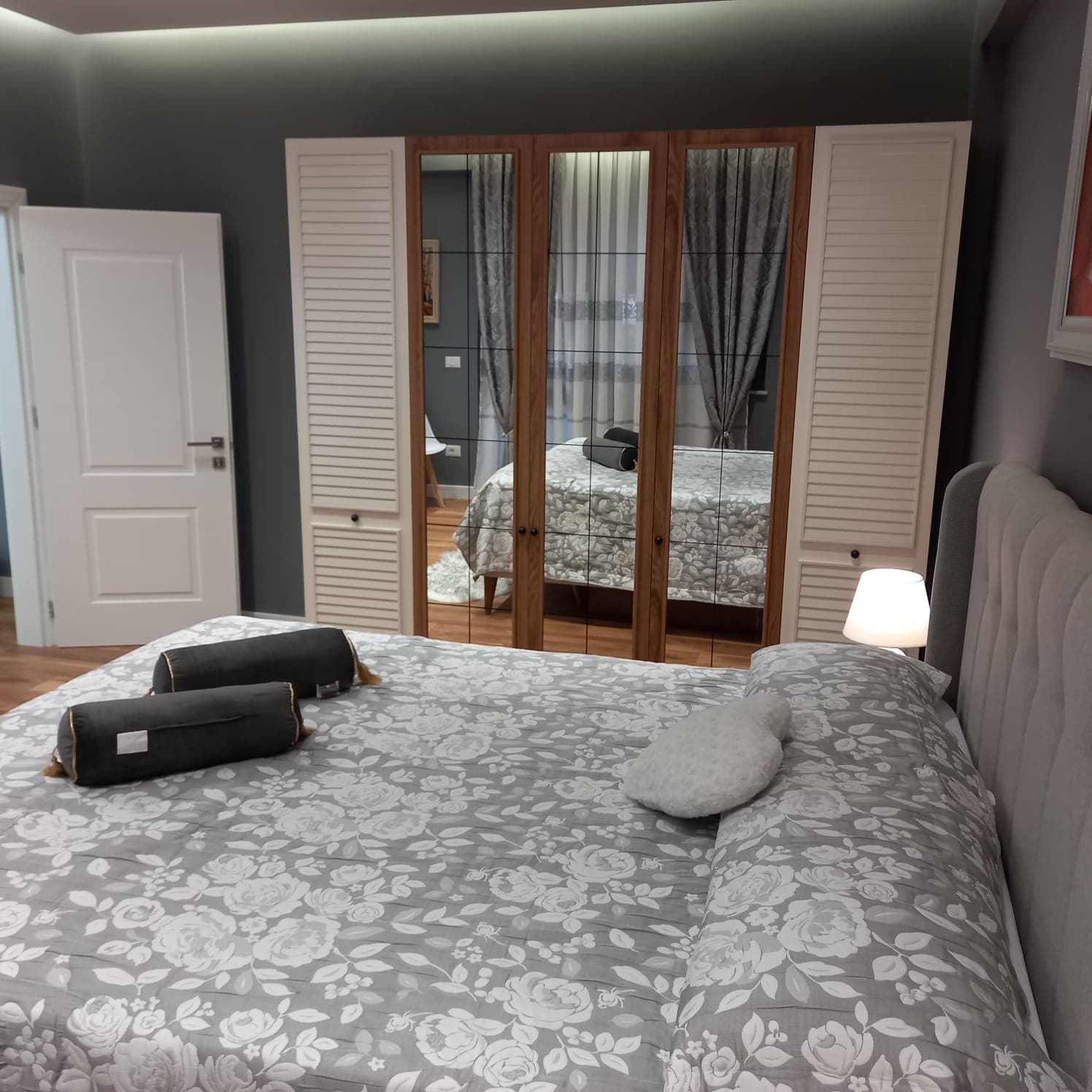 Jepet me qera apartament 1+1 tek Stadiumi Dinamo 4