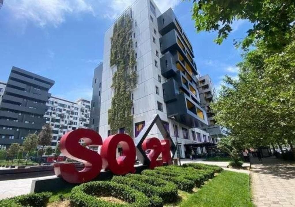 Garazh For Sale tek square 21 complex, Tirana - 35,000€ | 18 m²