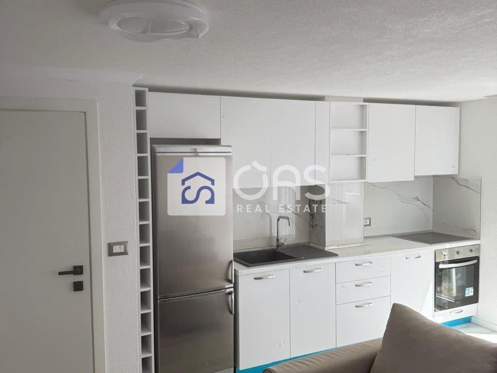 Jepet me qera Apartamenti 1+1 5 Maj 2