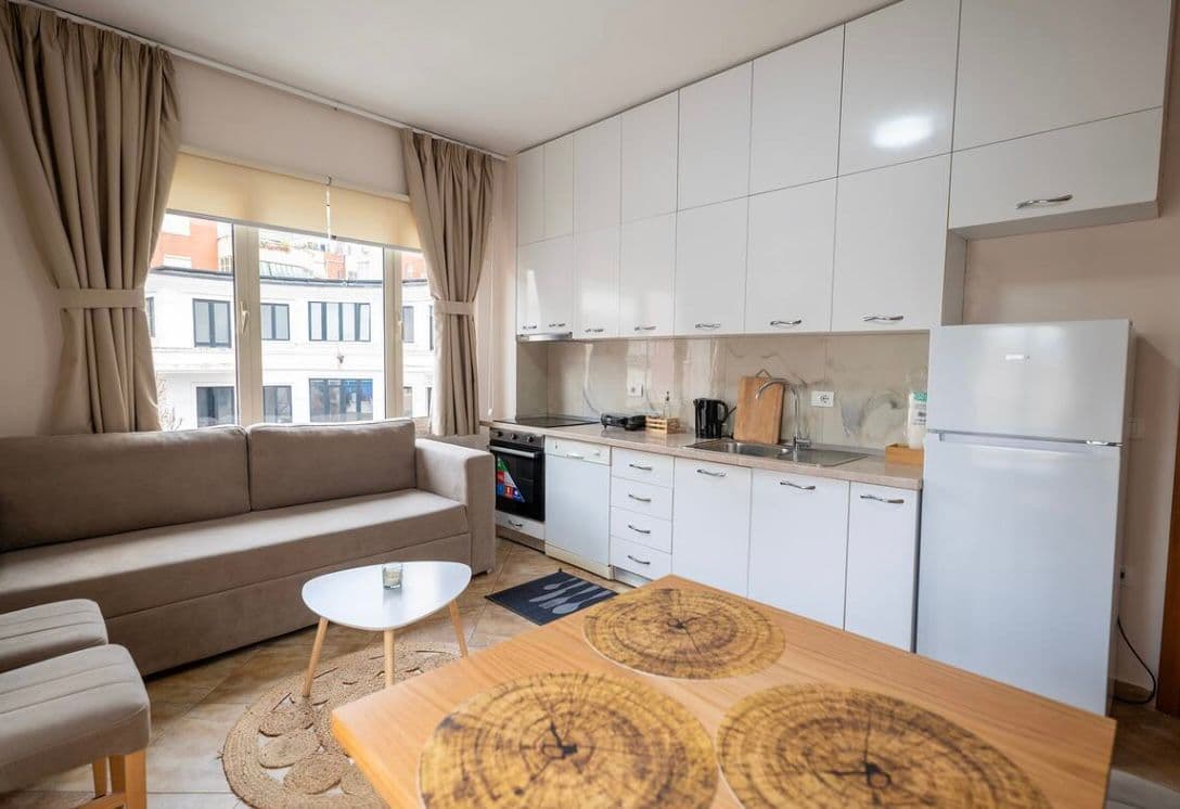 Jepet me qera apartament 2+1 tek Kodra Diellit 2