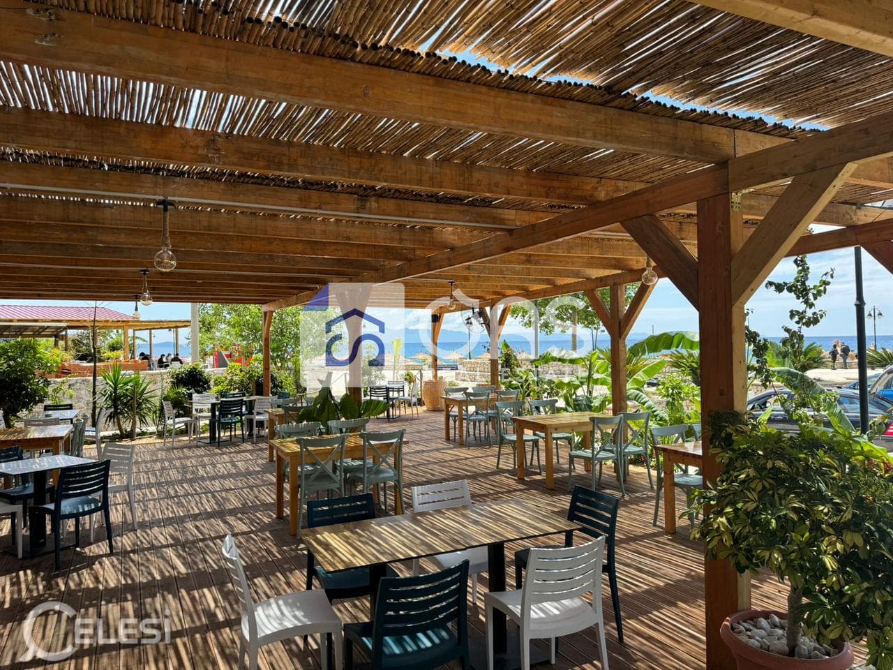 JEPET ME QERA PER SEZONIN VEROR 1 PRILL - 15 TETOR, BAR - RESTORANT 2