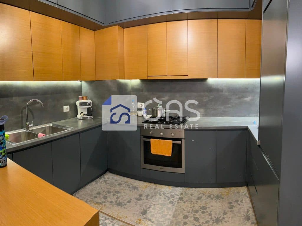 Jepet me qera apartament 2+1 te Komuna e Parisit 4