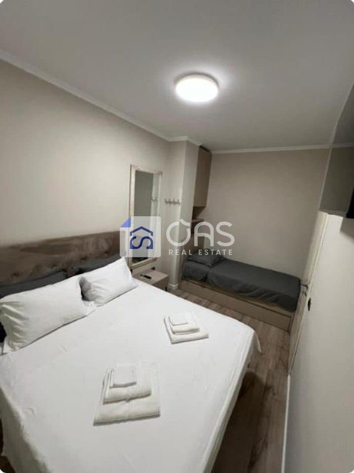 Apartament 1+1 Me Qira në Qendër të Tiranës - 970€ | 98 m² 3
