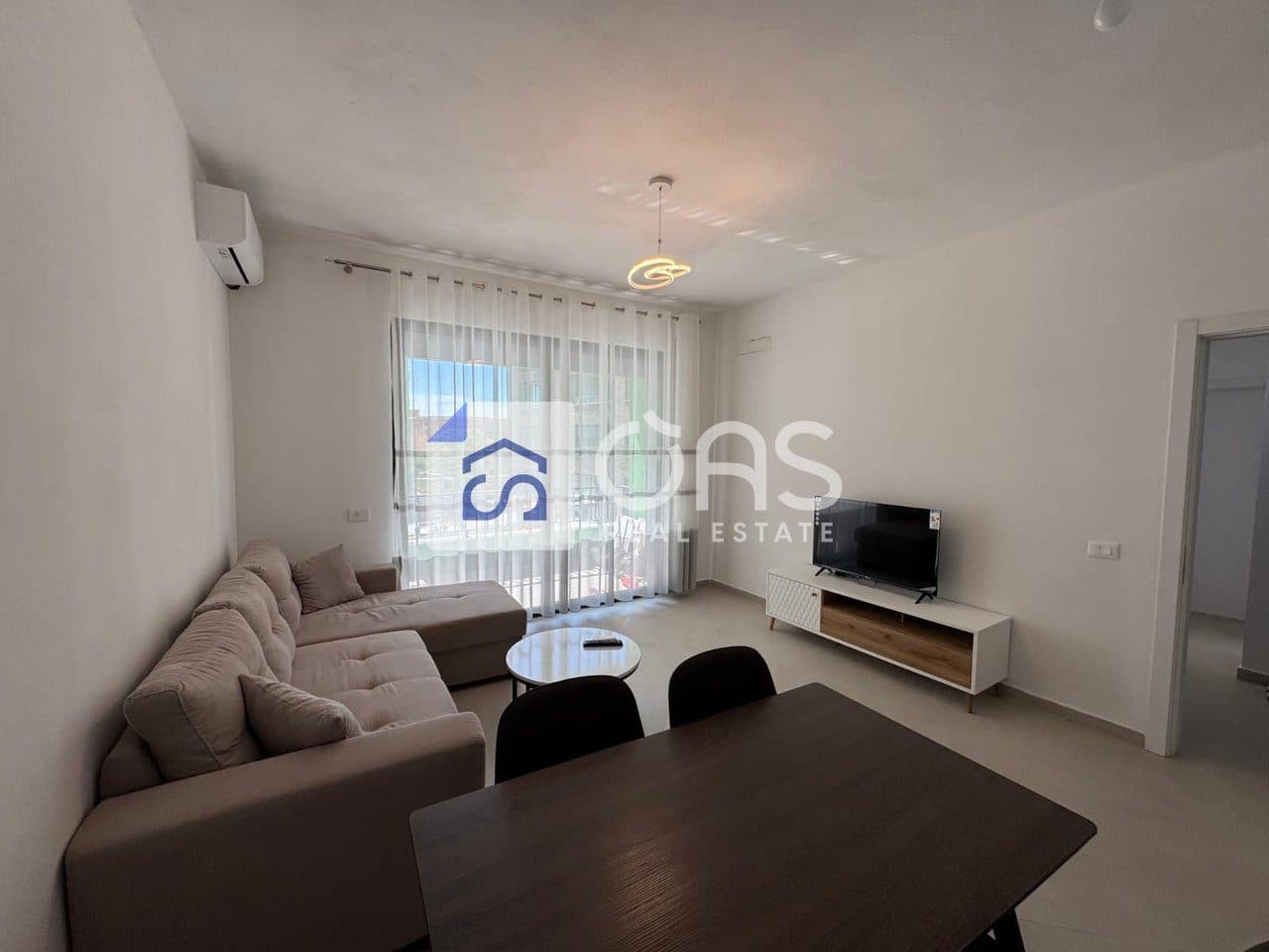 Jepet me qira apartamenti 2+1+2 Ne 5 Maj