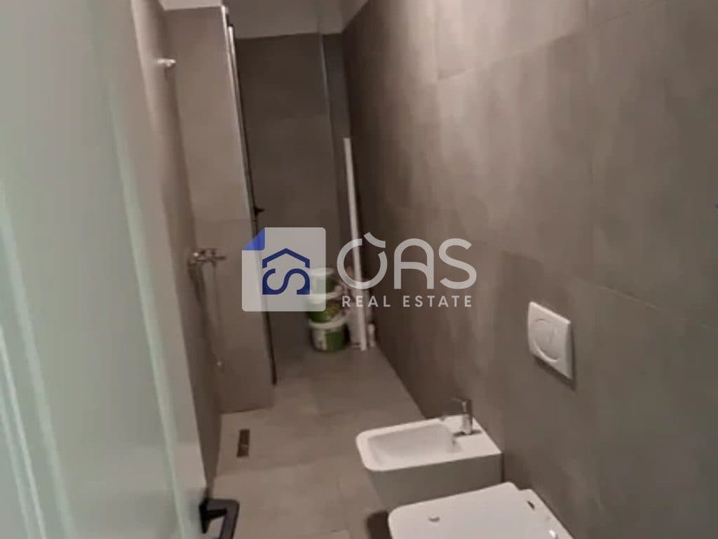 Jepet me qera apartament 1+1 te Rruga e Dibres 4