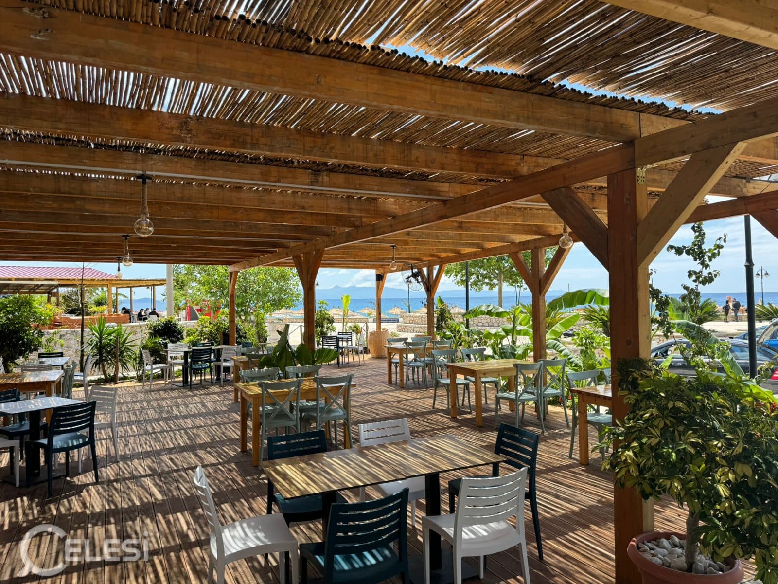 JEPET ME QERA PER SEZONIN VEROR 1 PRILL - 15 TETOR, BAR - RESTORANT 2