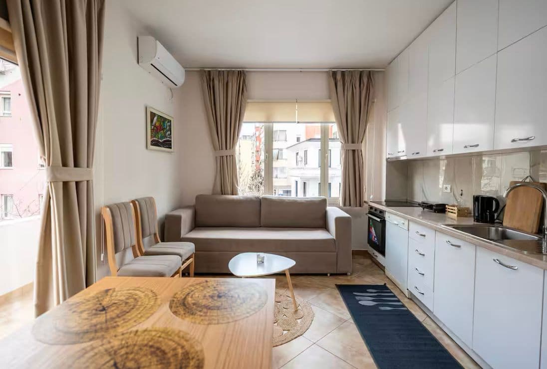 Jepet me qera apartament 2+1 tek Kodra Diellit