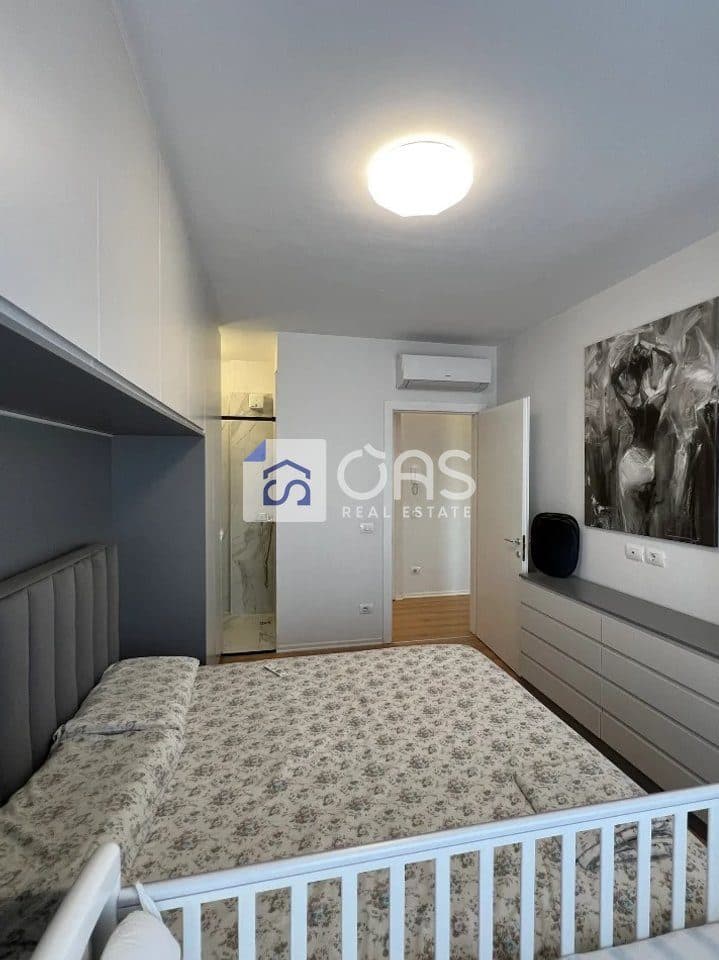Jepet apartament me qera 2+1+Post Parkimi ne 5 Maj 4