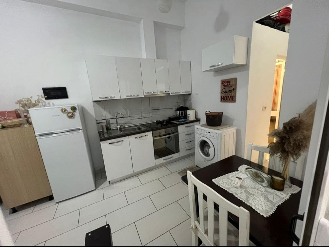 Jepet me qera Apartamenti 1+1 Eleonora 2