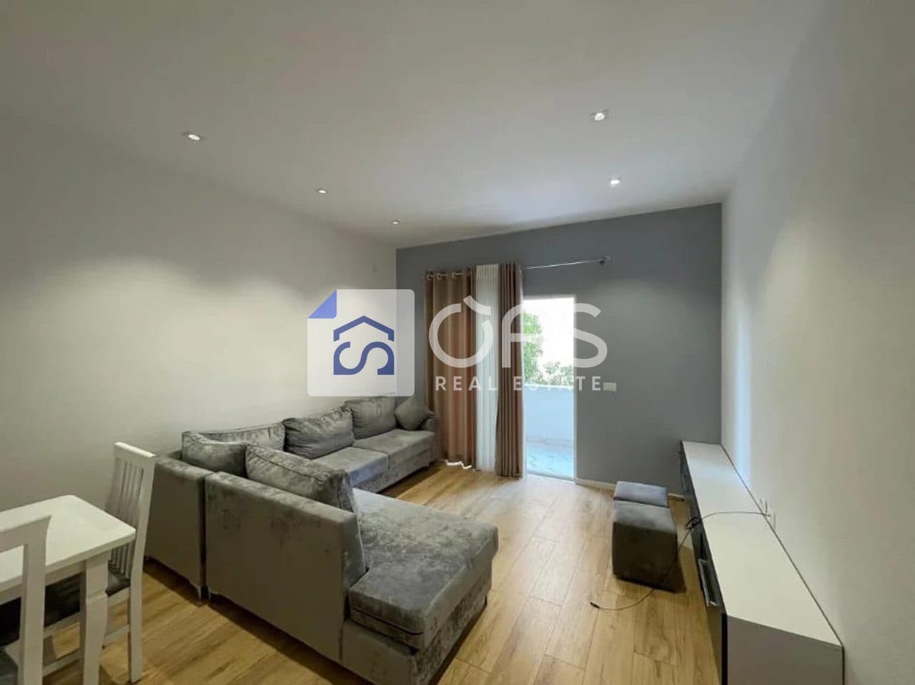 Jepet apartament me qera 1+1Ne fresk 2