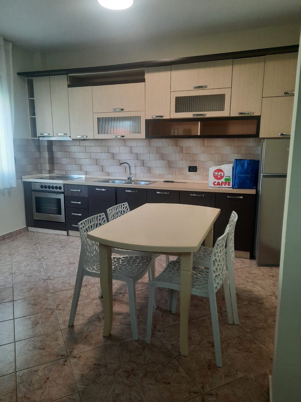 Jepet apartament me qera 2+1+2 tek Kodra e Priftit 2