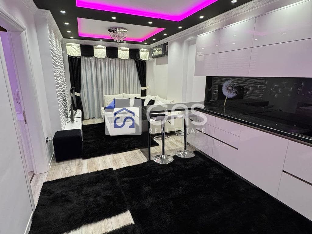 Shitet apartament me qera 2+1 fresk