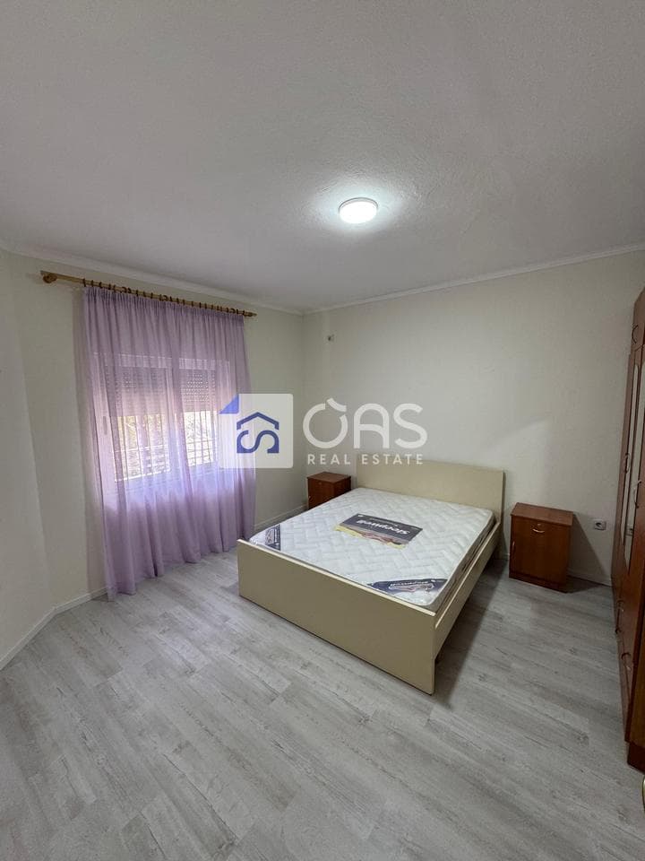 Jepet Apartament me qera 2+1 KOMUNA E PARISIT (prane kristal center) 3