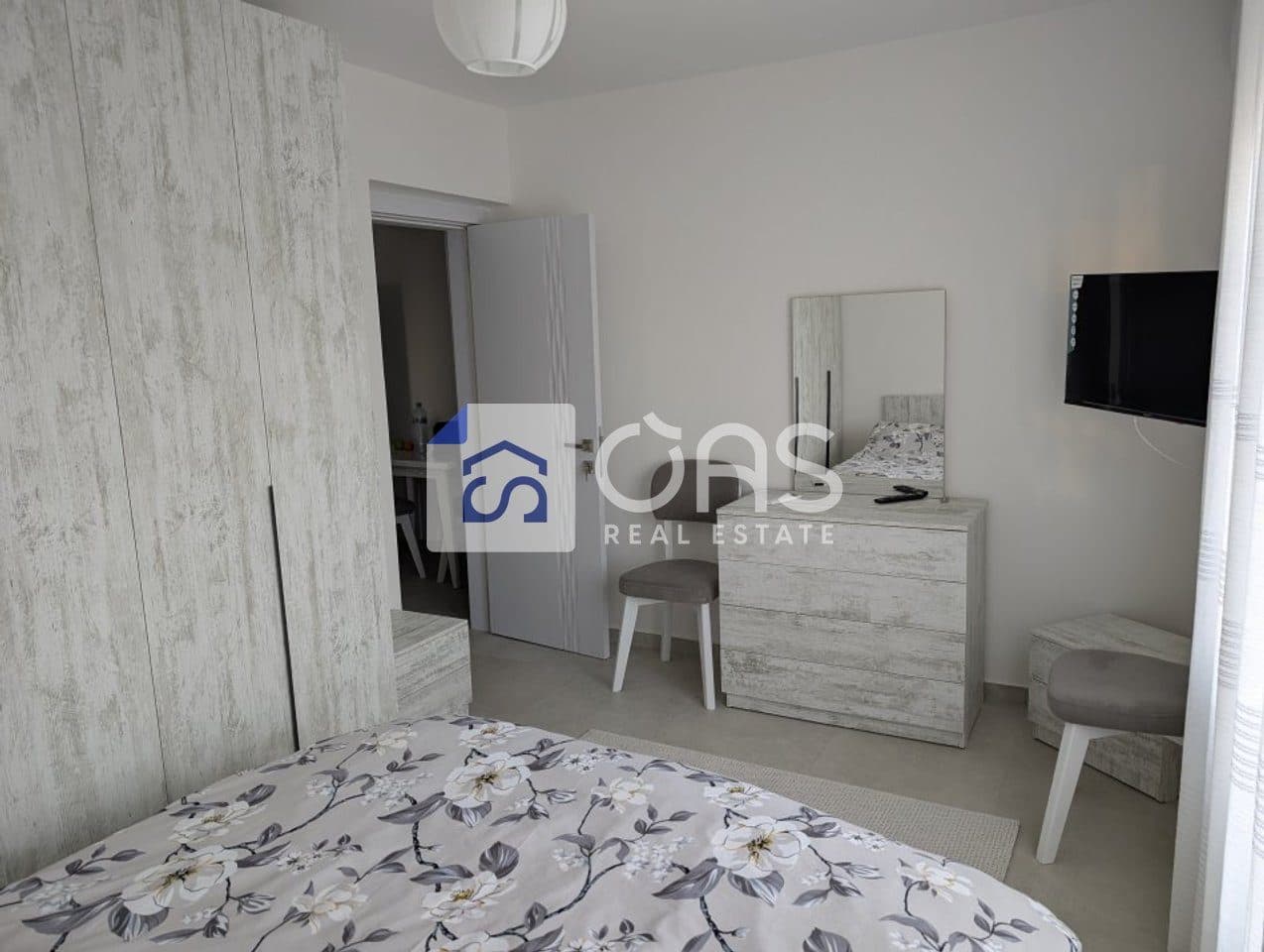 Jepet me qera apartament 2+1 tek Selvia 4
