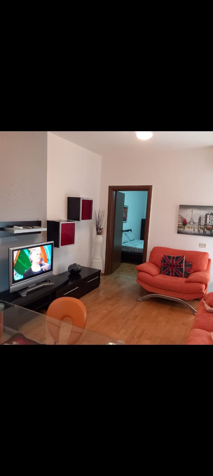 Jepet me qera apartament 1+1 tek 21 Dhjetori