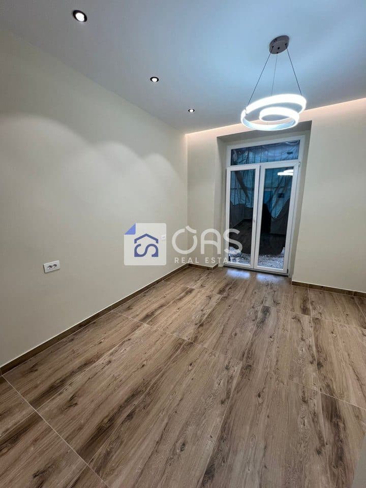 Jepet me qera Apartament Per Biznes tek Shallvaret, Tiranë - 400€ | 30 m² 2