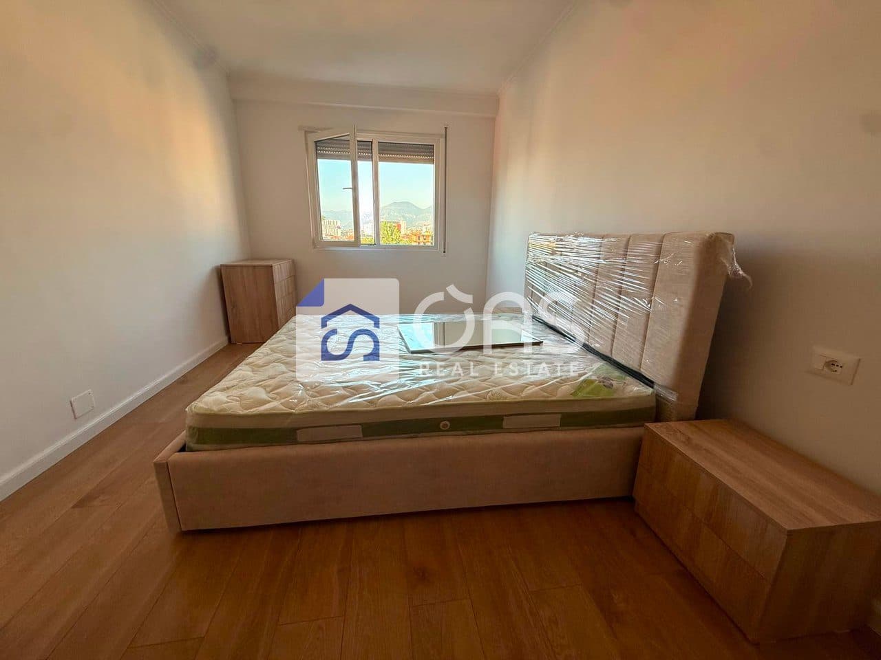 Jepet me qera apartamenti 1+1 Astir 4