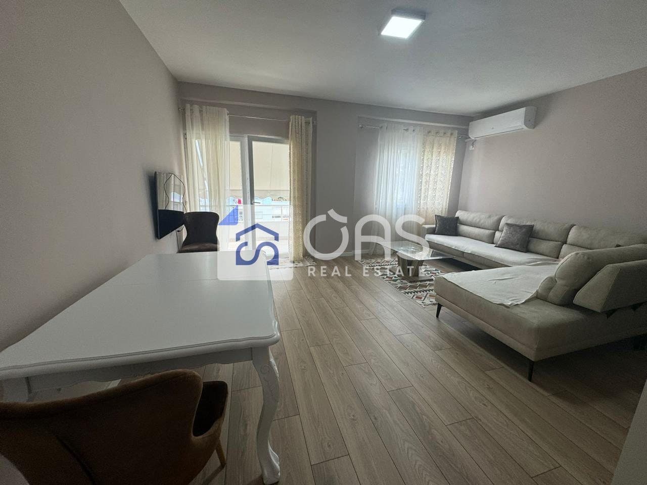 Jepet apartament me qera 2+1 Fresk 4