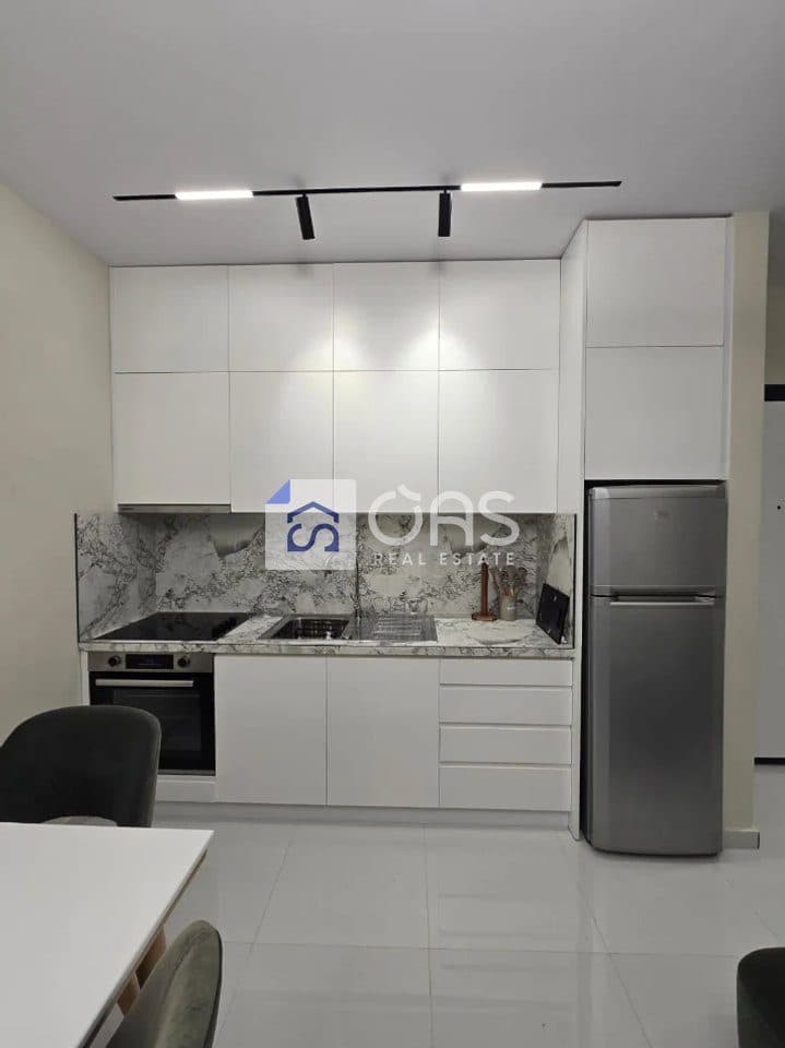 Jepet me qera apartament 1+1 Te Univers City 2