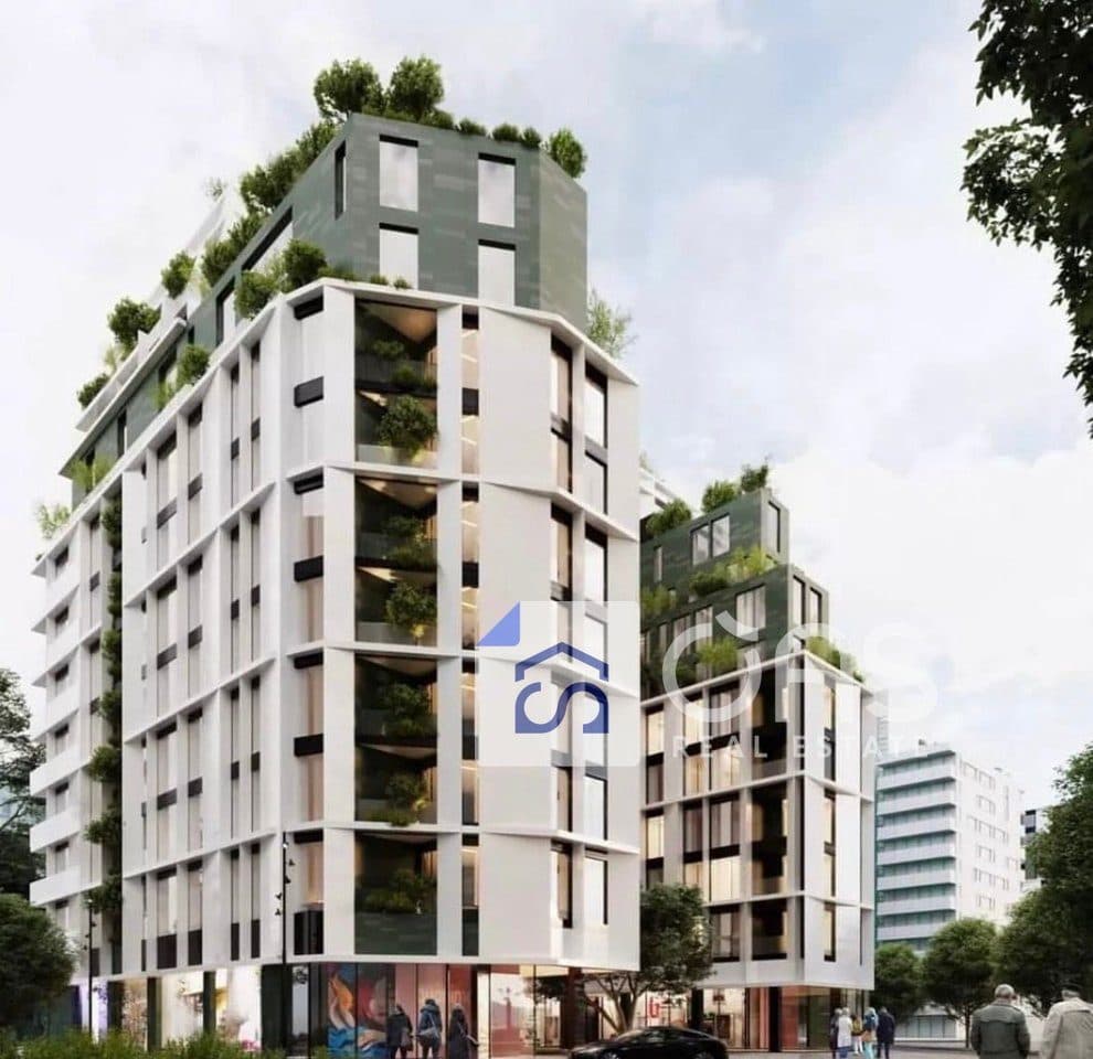 Shitet apartament 2+1 tek Komuna e Parisit (Bega 07) 2