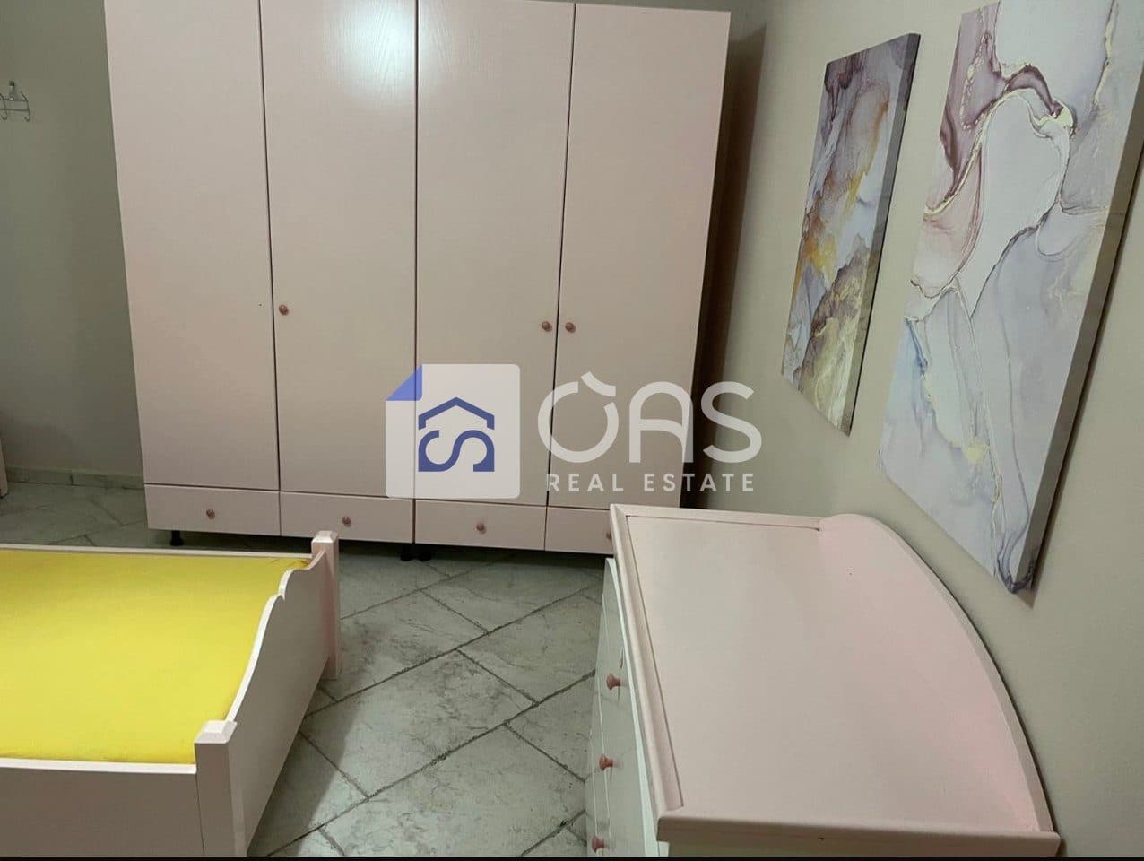Jepet apartament me qera 2+1+parkim ne Pazari i Ri 4