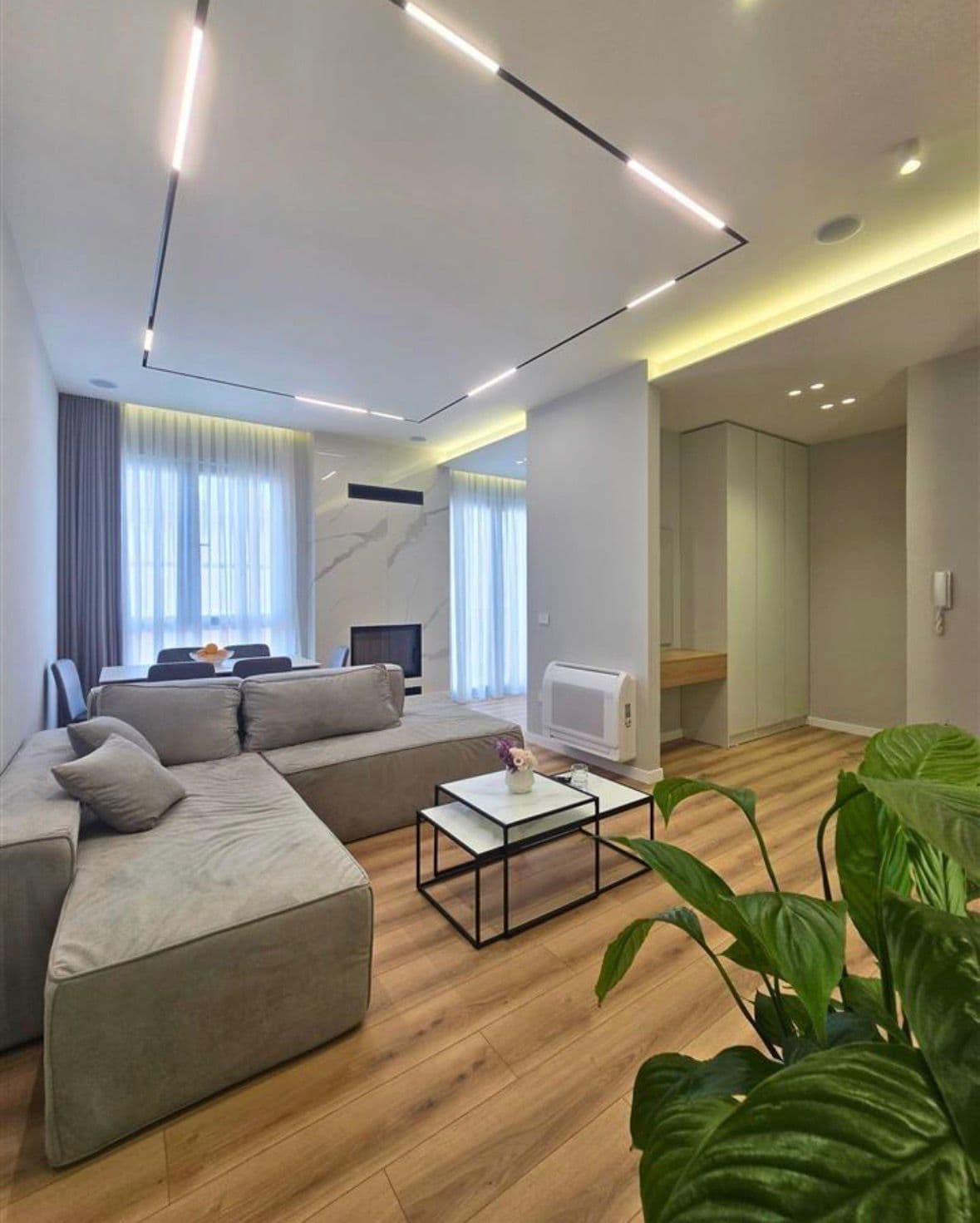 Jepet apartament luksoz me qera 1+1 ne Liqenin e Thate , Green Valley 1300 euro