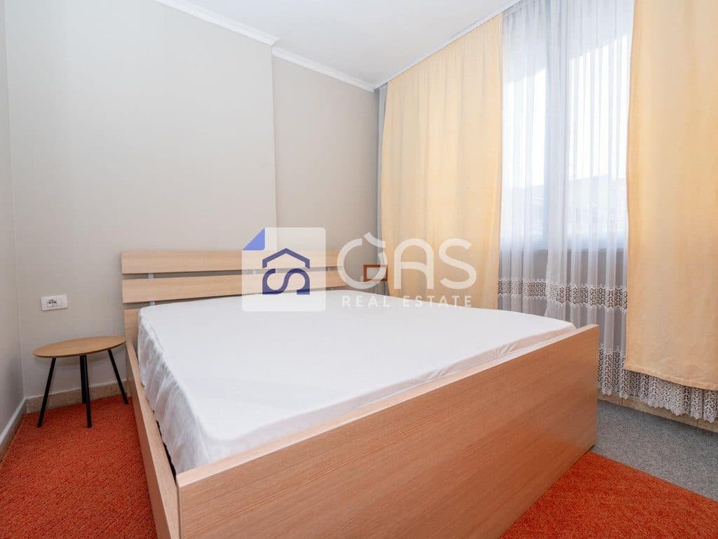 Jepet me qera apartament 2+1 tek Sheshi Willson 2