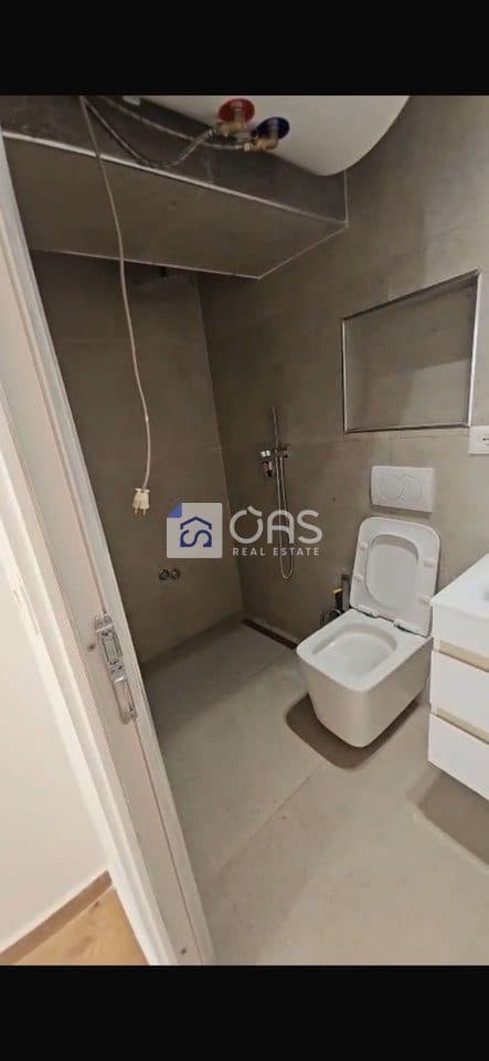 Jepet me qera apartament 1+1 te Rruga Bardhyl 50.000 leke 2