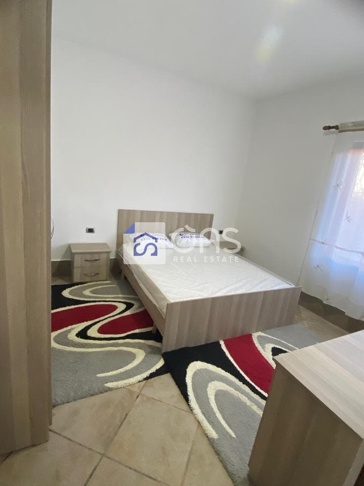 Jepet apartament me qera 1+1 Selit 3