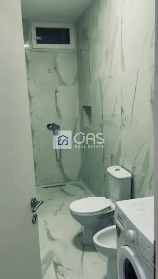 Jepet me qera apartament 2+1 tek 5 Maj 3