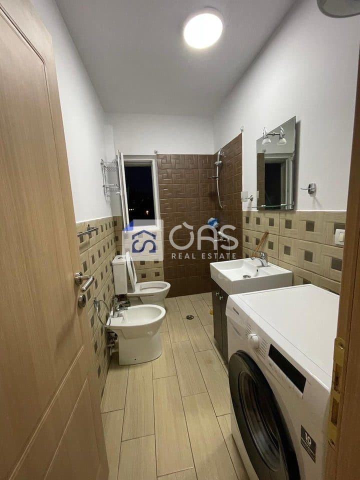 Shitet apartament 1+1 tek Tregu Elektrik 3
