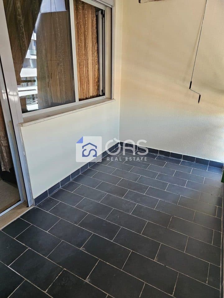 Jepet apartament me qera 1+1 Rruga Dibres 4