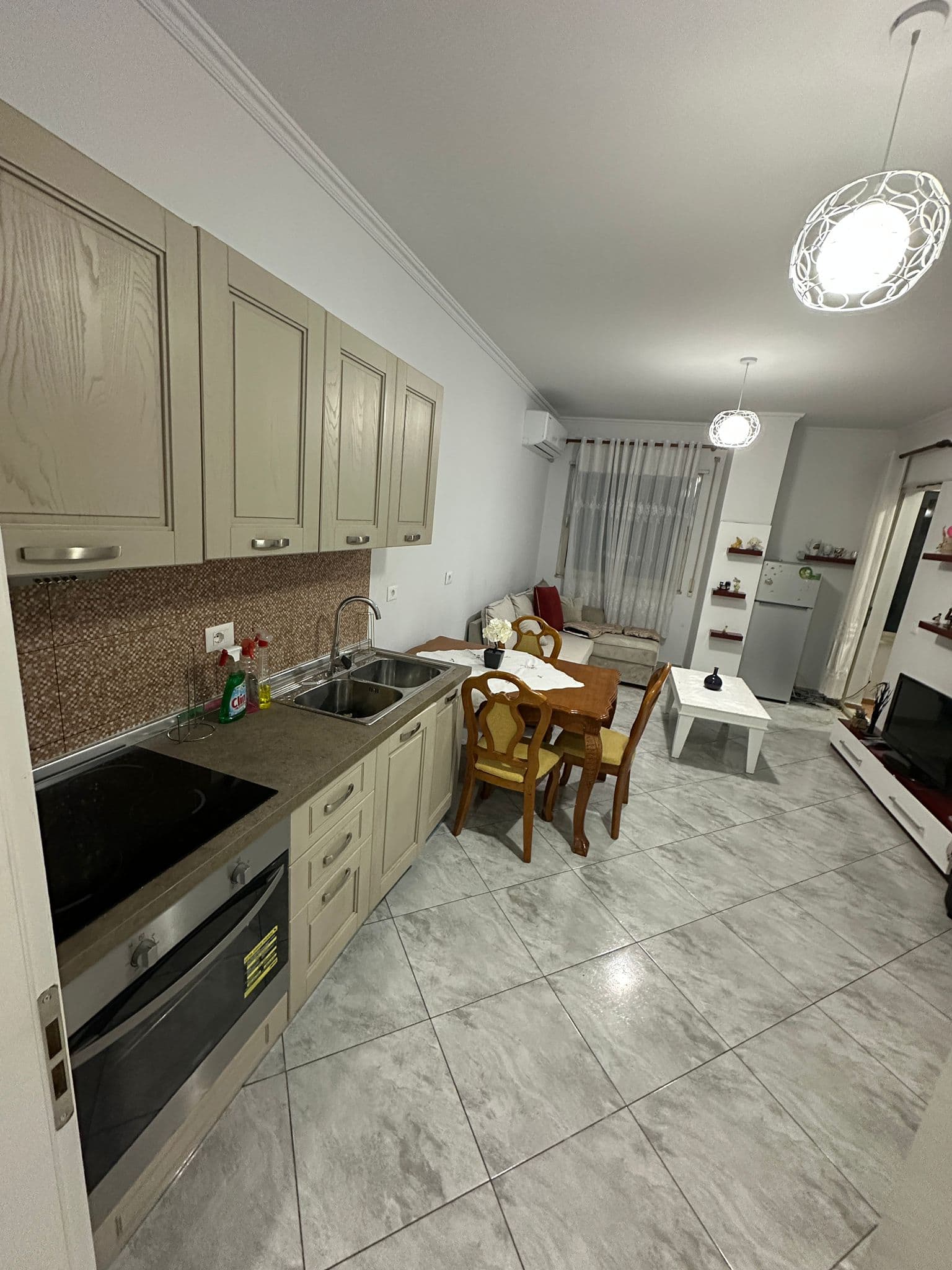 Apartament me qera 2+1 Ne Astir 2