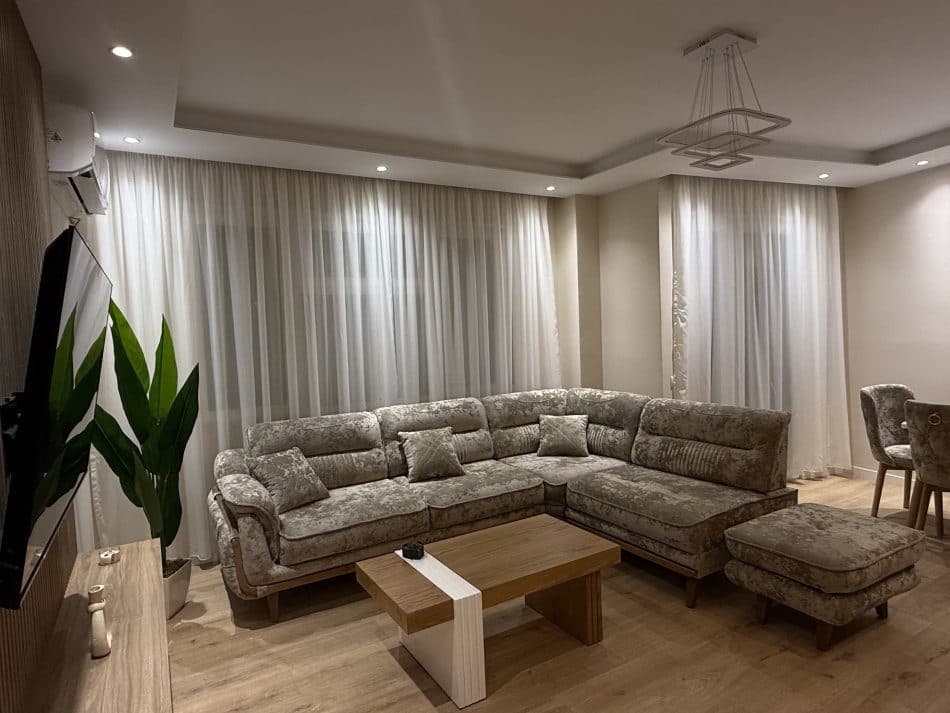 Jepet apartament me qera 2+1+2 tek Liqeni i Thate. 2