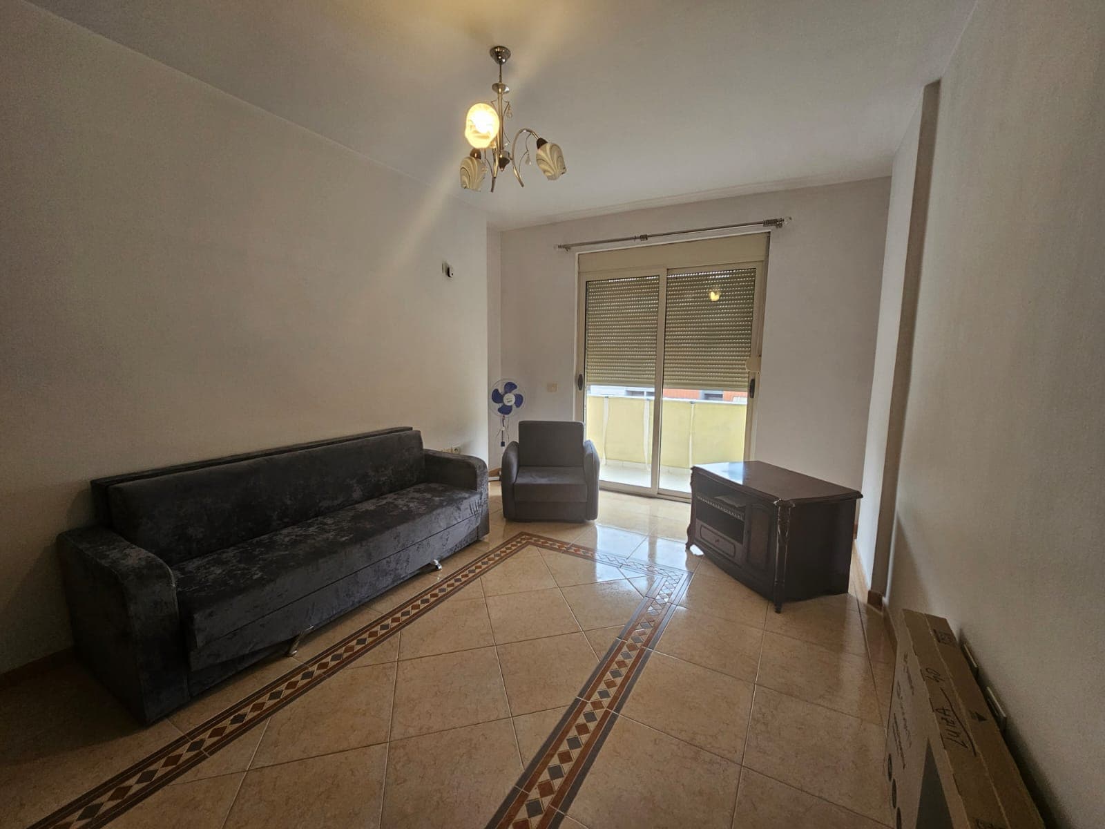 Jepet me qera Apartament ( 2+1+Aneks+Ballkon ) Ne Astir 2