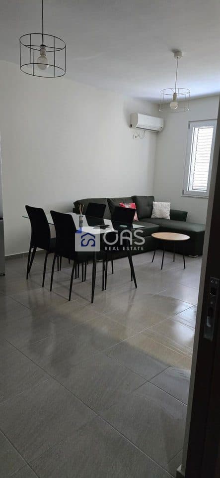 Jepet apartament me qera 1+1 Komuna Parisit 4