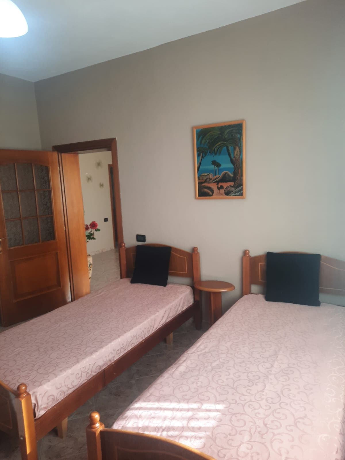 Jepet apartament me qera 2+1+2 tek Kodra e Priftit 4