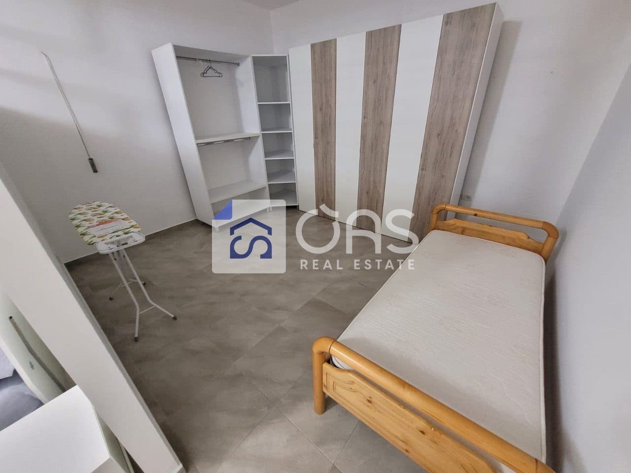 Jepet apartament me qera 2+1 tek Pazari i Ri 3