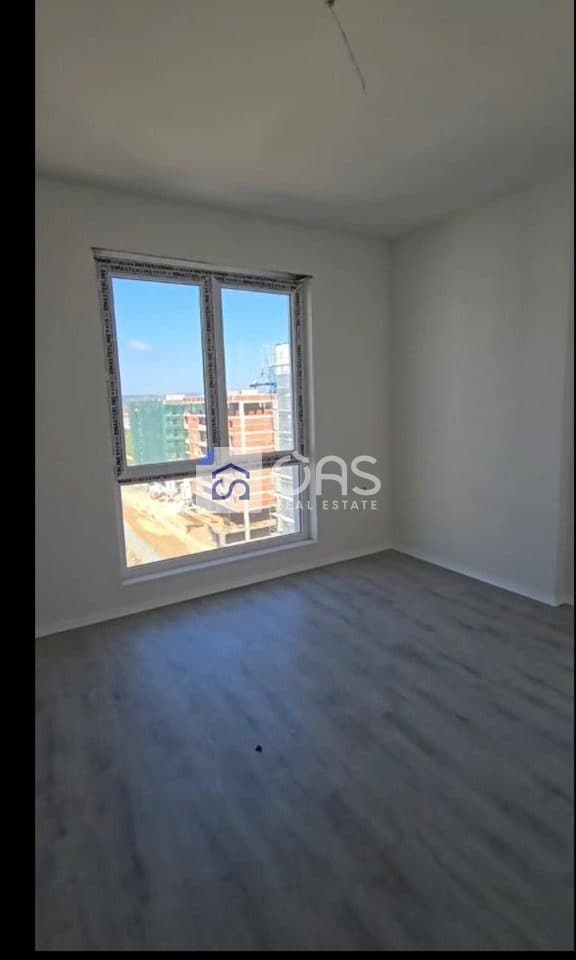 Jepet apartament me qera 3 +1 ne rezidencen 'Univers City' 3