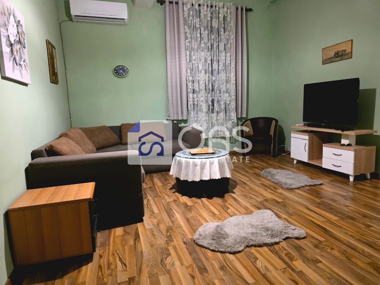 Jepet apartament me qera 1+1 Myslym Shyri 2