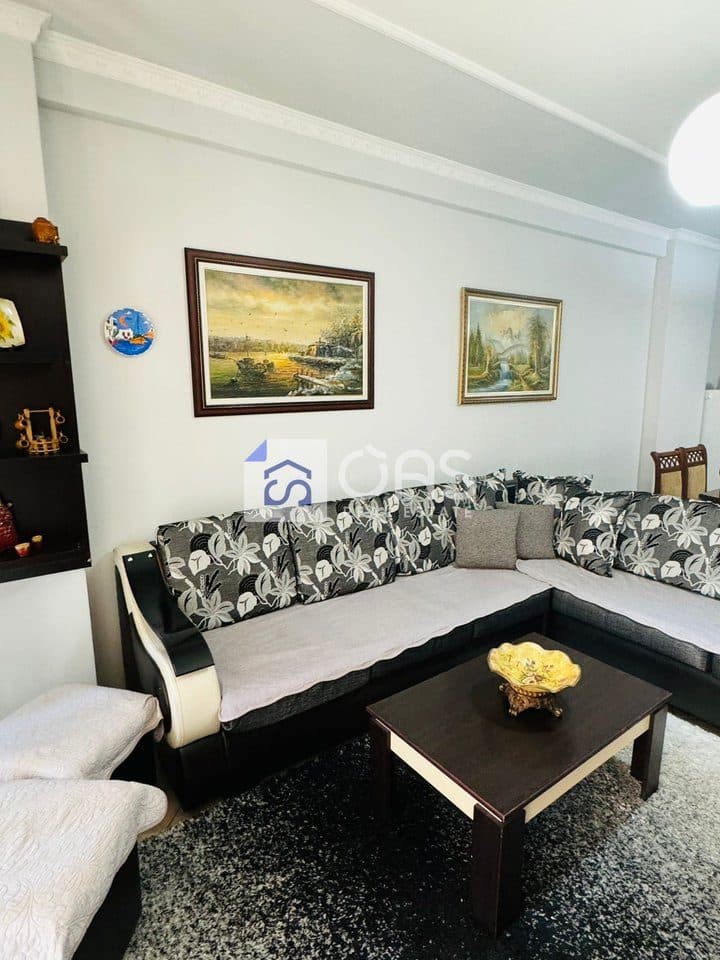 Jepet me qera apartament 2+1 ne Astir (Tek Artisti) 2