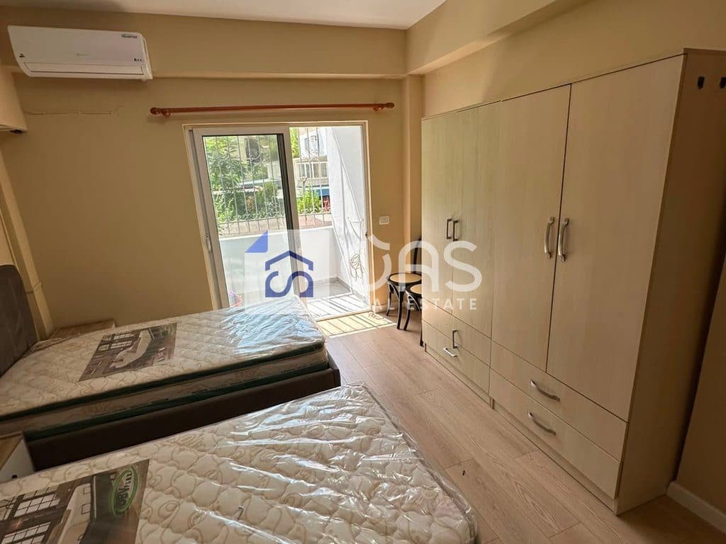 Jepet me qera Apartament 1+1 21 Dhjetori