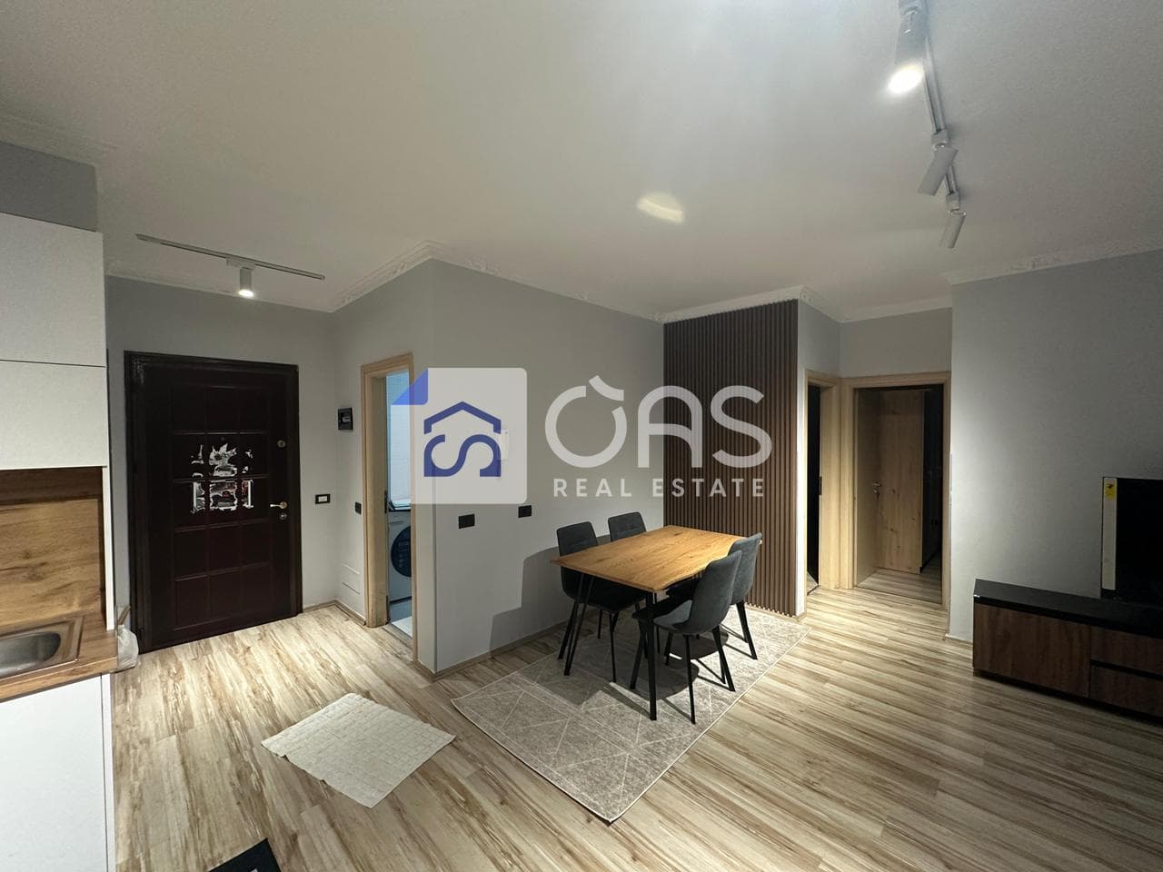 Apartament 2+1 Me Qira në Kopshtin Botanik Zoologjik, Tiranë - 700€ | 104 m² 3