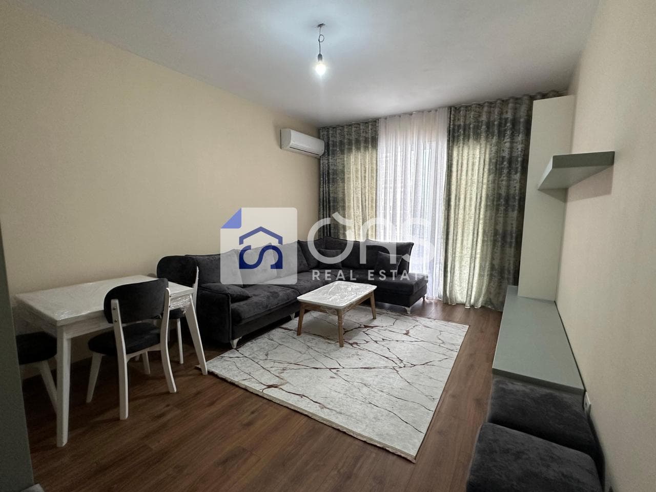 jepet me qera apartament 2+1 ne Paskuqan