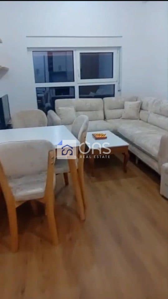 Jepet me qera apartament ne Ali dem.