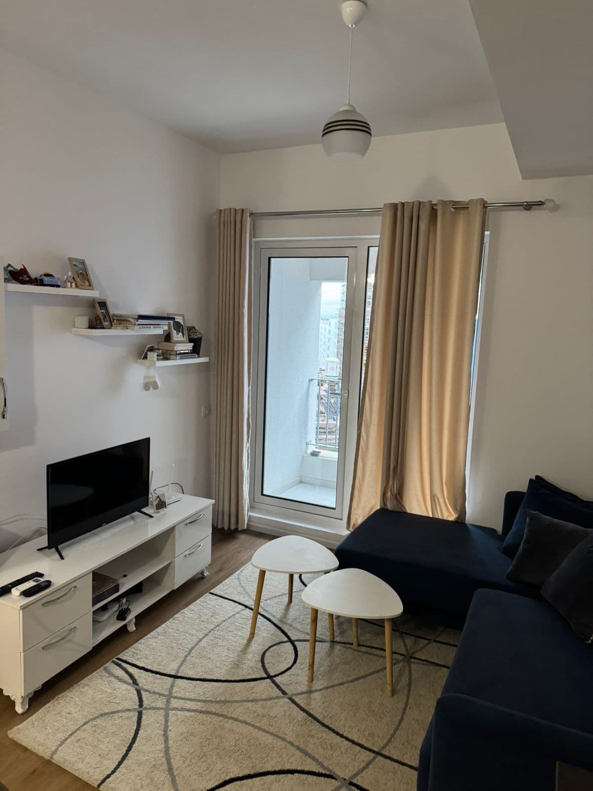 Apartament 1+1 Me Qira në Ali Demi, Tiranë - 400€ | 63 m²