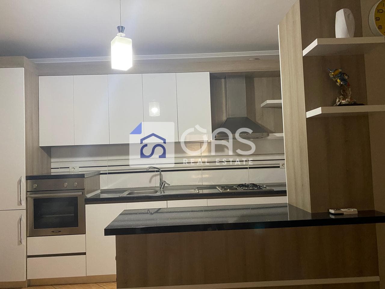 Jepet me qera apartament 2+1+2 tek Pallati me Shigjeta 2