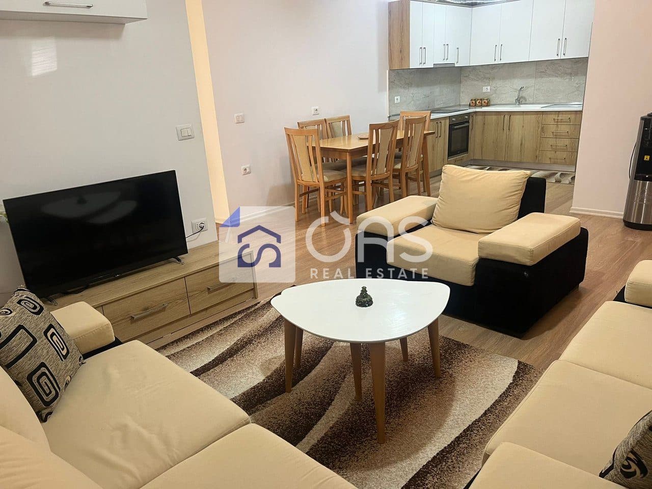 Jepet apartament me qera 3+1 te Kodra e Diellit 2