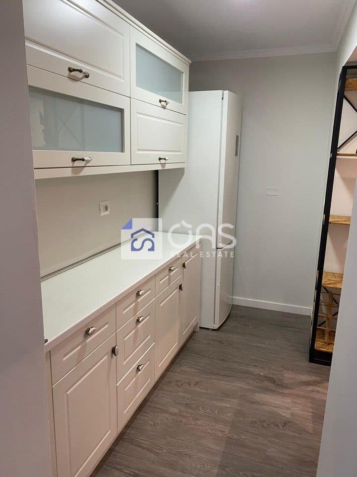 Apartament 2+1 Me Qira në Xhamllik, Tiranë - 550€ | 80 m² 2
